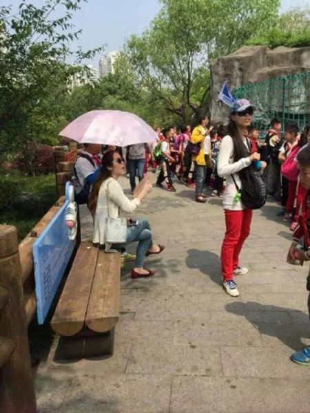 被爆料的老师(图片来源于网络) 被爆料的老师(图片来源于网络)