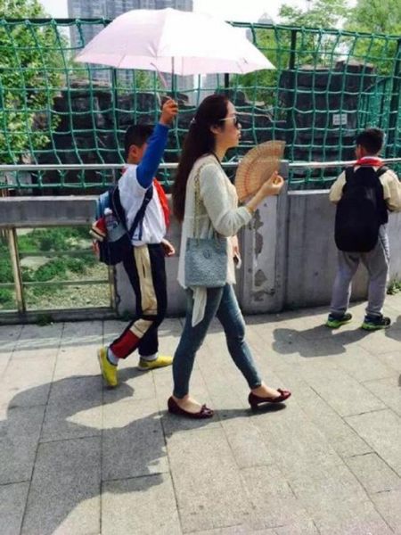 被爆料的老师(图片来源于网络) 被爆料的老师(图片来源于网络)