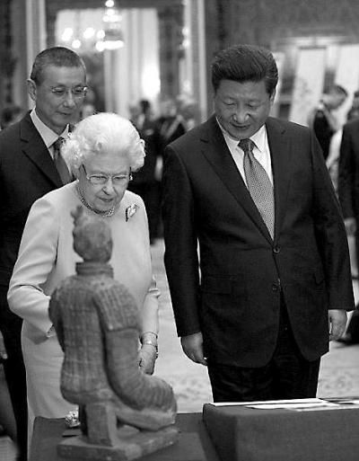 林超伦为英国女王翻译 林超伦为英国女王翻译