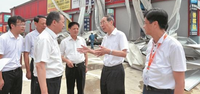 尤权赴厦漳泉察看灾情看望灾民 指导灾后恢复重建