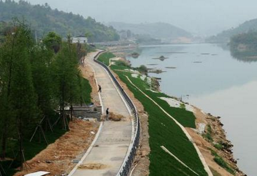 永泰建设福建最长沿溪自行车道 