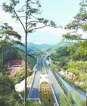 厦沙高速泉州段已具备通车条件。(泉州晚报供图)