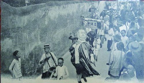 -鼓浪屿的游神民俗活动,摄于清末民初。