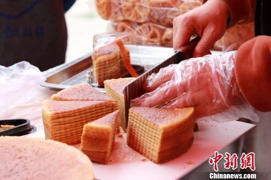 图为东南亚美食。 林凌玲 摄