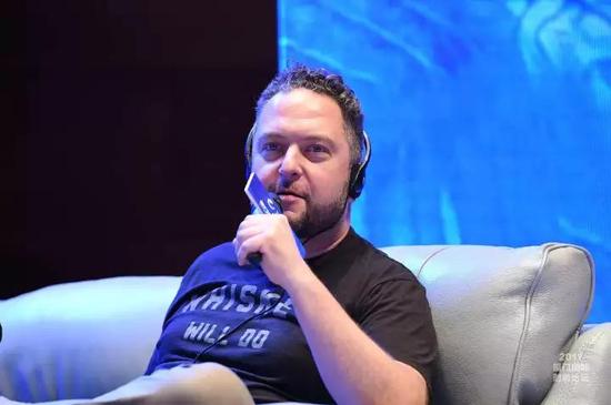 包袋和配饰设计师、Ignition Spring执行创意总监Hrag Nassanian